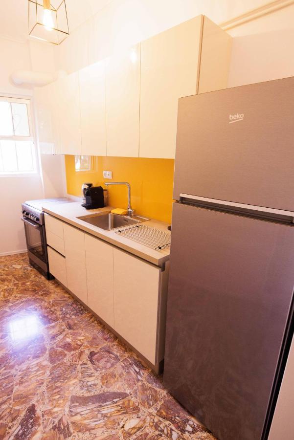 Love Travel Athens Apartments Bagian luar foto