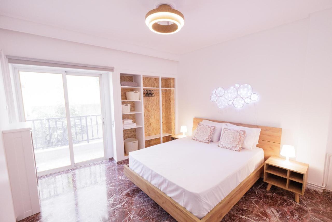 Love Travel Athens Apartments Bagian luar foto