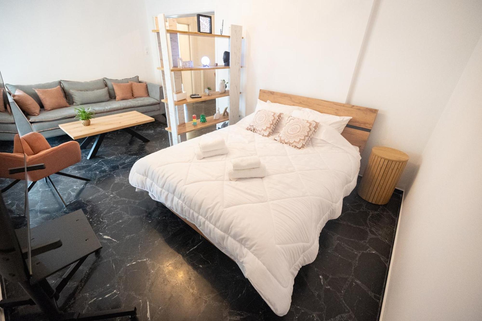 Love Travel Athens Apartments Bagian luar foto