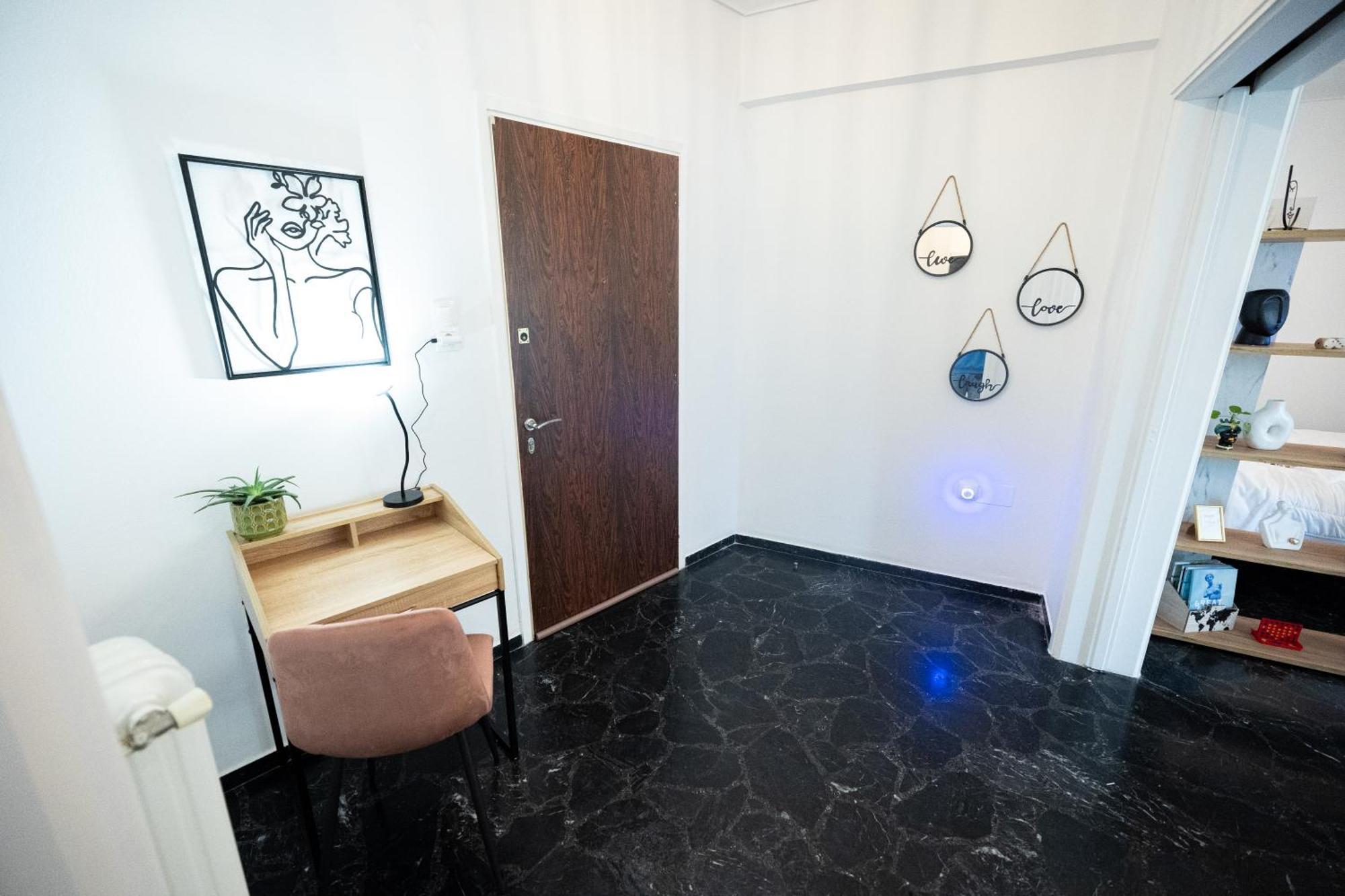 Love Travel Athens Apartments Bagian luar foto