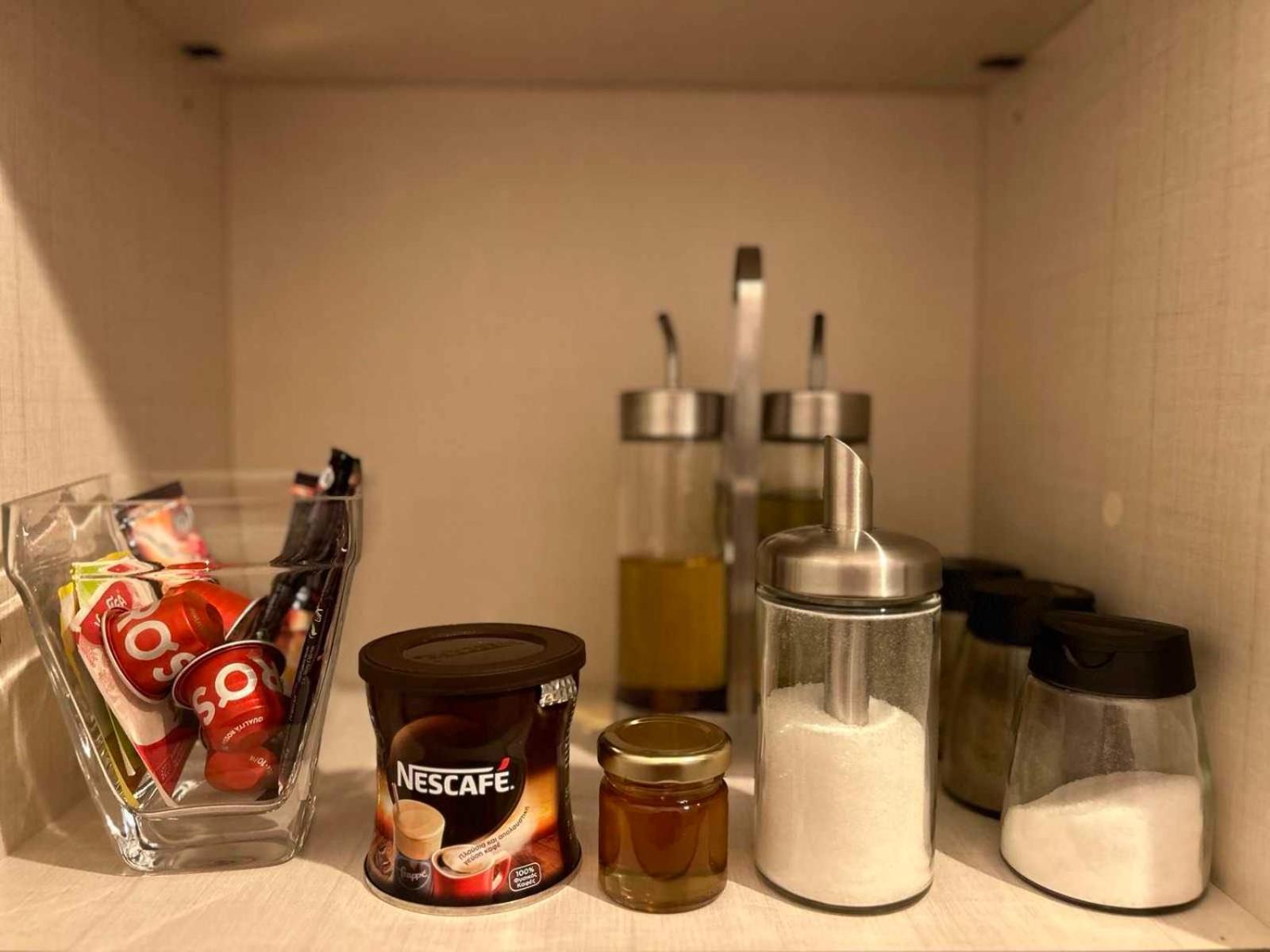 Love Travel Athens Apartments Bagian luar foto